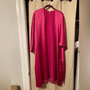 Silky hot pink midi kimono short sleeve cardigan